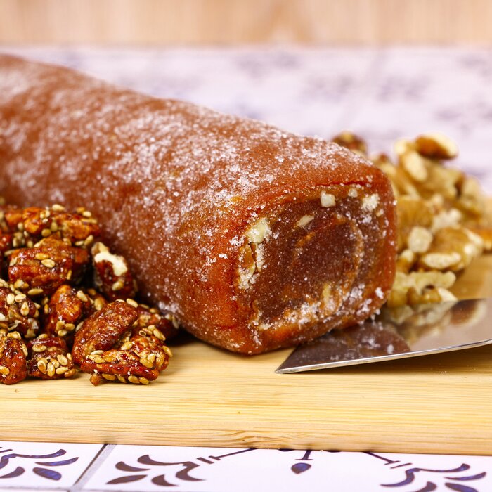 Rollo de Guayaba con Cajeta y Nuez - Caja con 10 pz de 265 g.